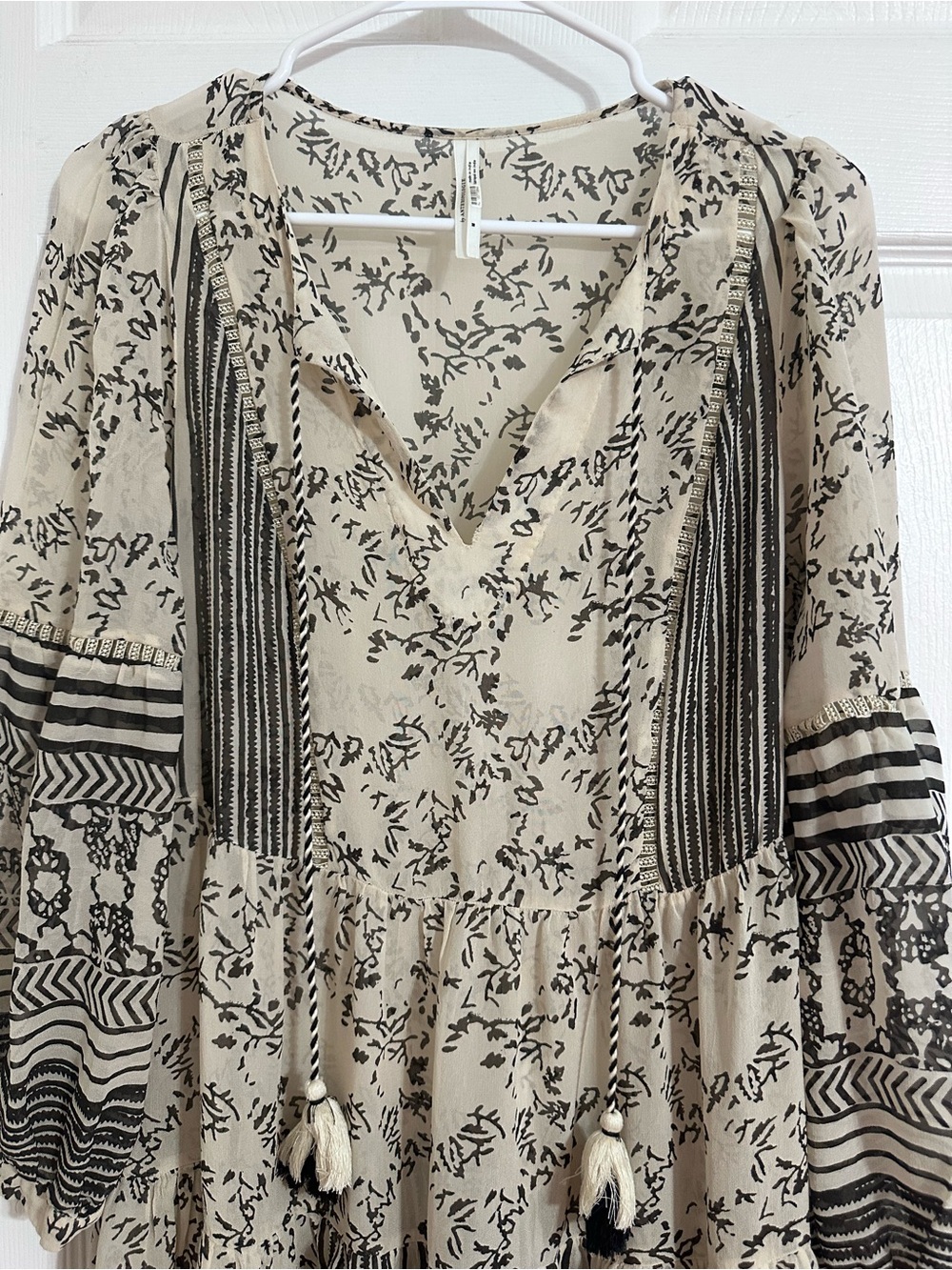 Anthropologie by Anthropologie Dress M 100% Viscose Boho Tiered Midi Tassel - Picture 4 of 15
